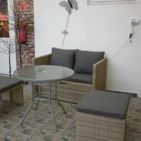 Szep-lak Apartment Mako