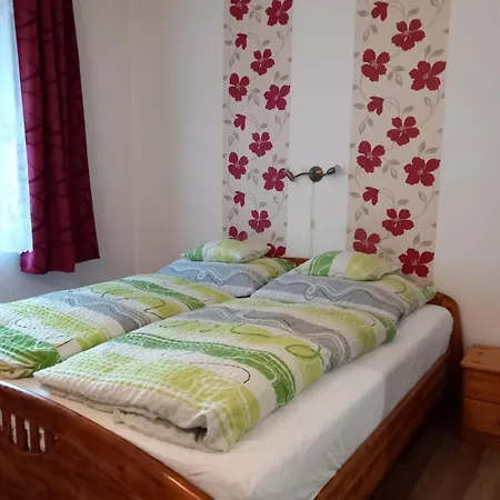 Szep-lak Apartment