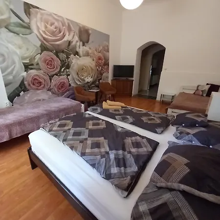Szep-lak Apartment *